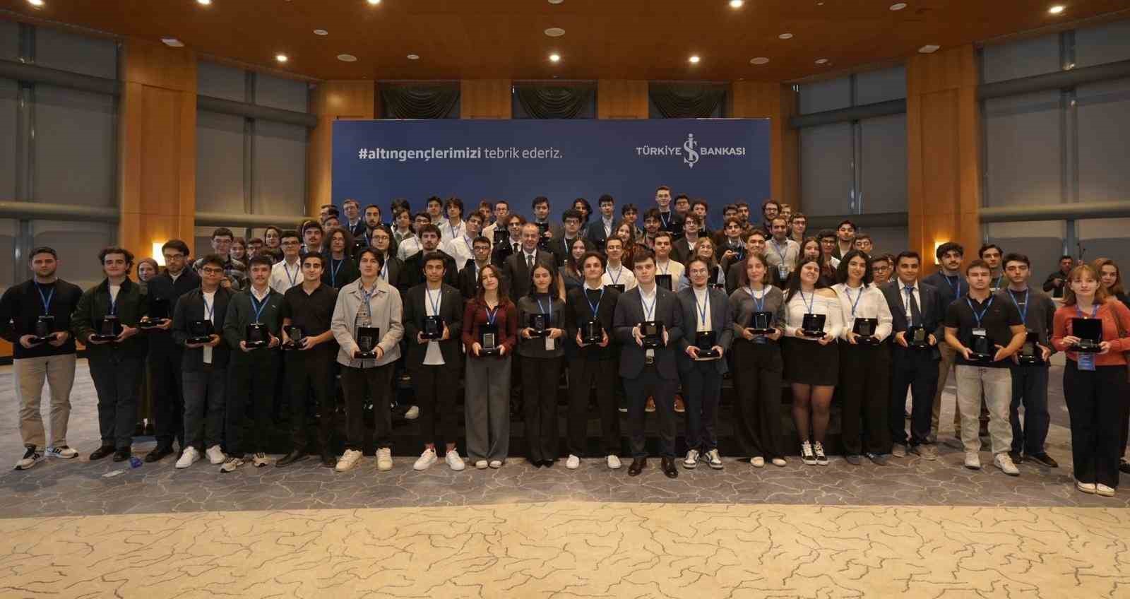 ’Altın Gençler’ geleneğiyle 54 yılda 4 bine yakın genç ödüllendirildi