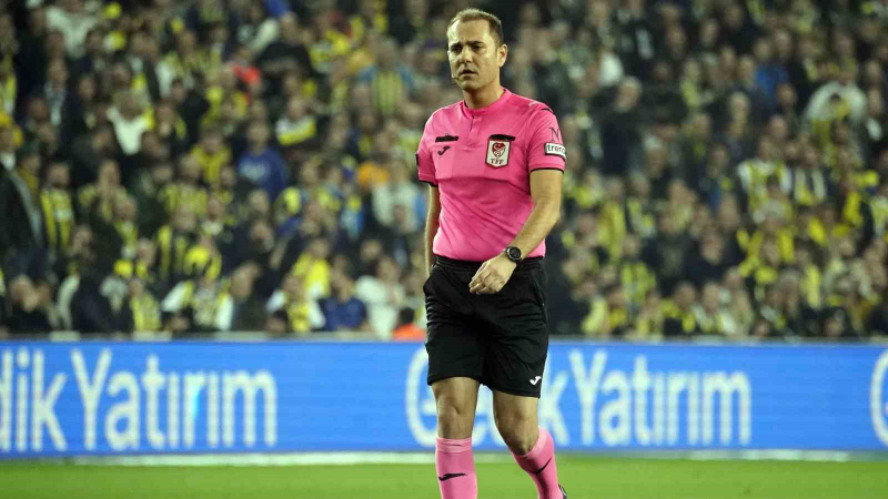 F. Karagümrük Kocaelispor karşılaşmasını Çağdaş Altay yönetecek.