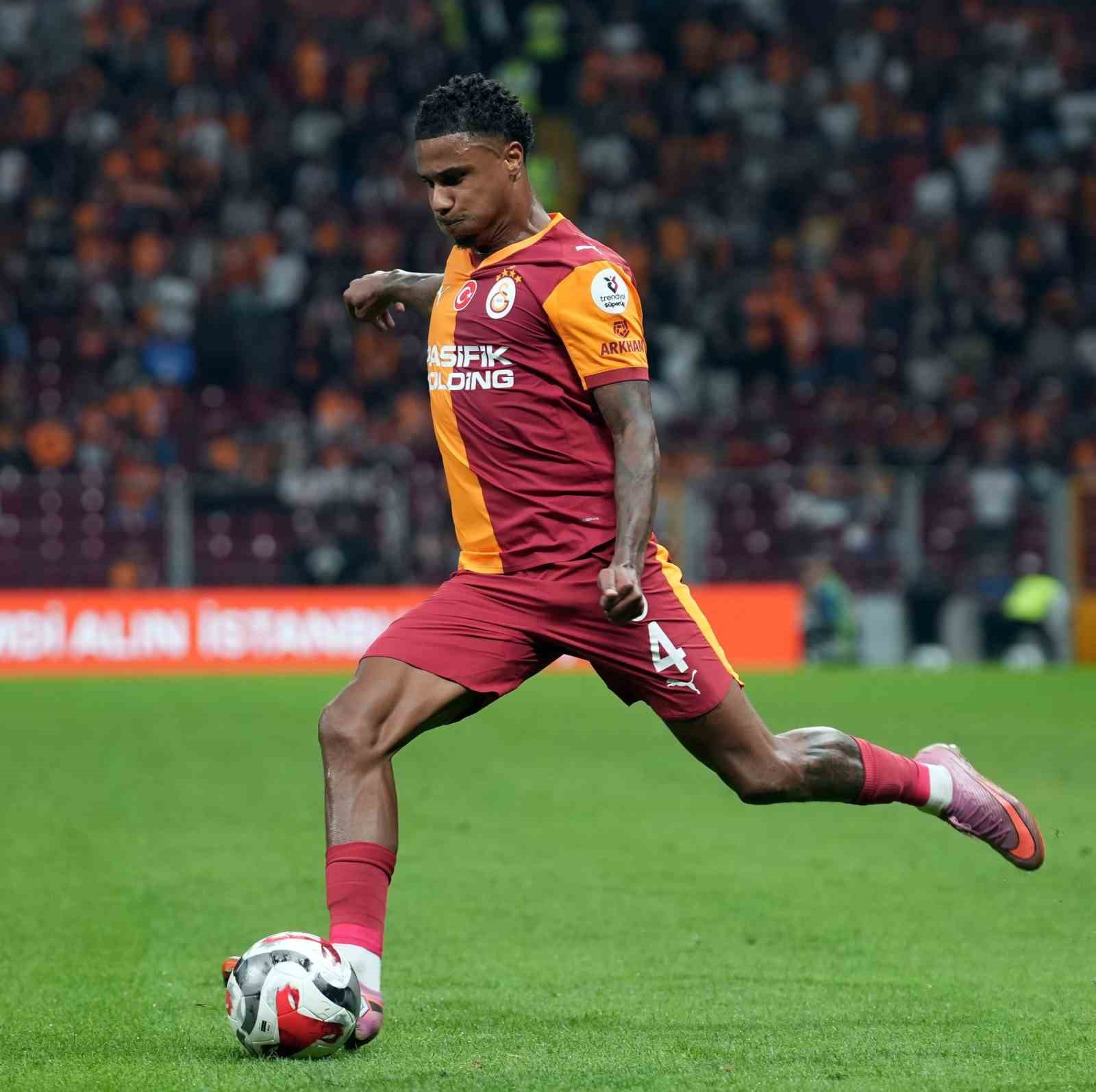 Ismail Jakobs ve Cherif Ndiaye, Senegal’in Afrika Uluslar Kupası kadrosunda yer aldı
