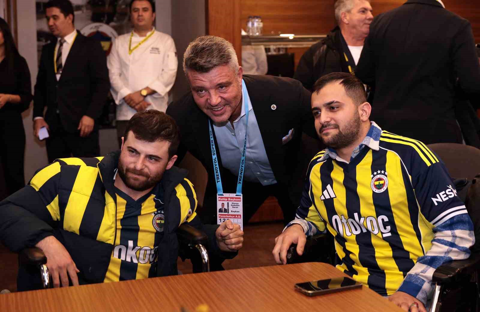 Fenerbahçe, Konyaspor maçında özel konuklarını ağırladı
