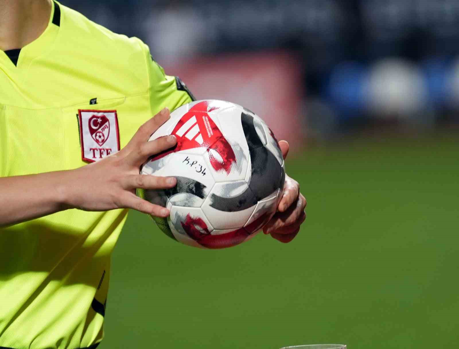 Bu hafta maçları yönetecek hakemler açıklandı