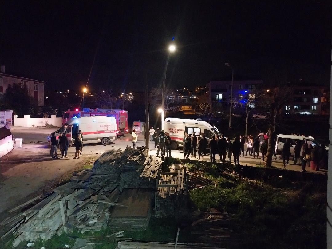 Büyükçekmece’de feci kaza: 2 lise öğrencisi hayatını kaybetti
