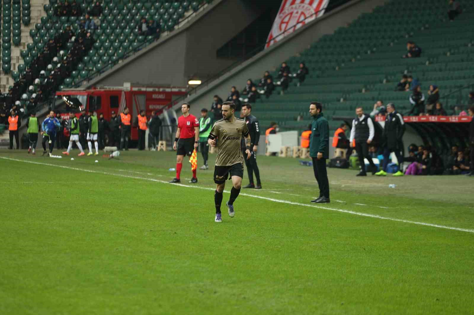 Ziraat Türkiye Kupası: Kocaelispor: 3 - Erzurumspor FK: 1 (Maç sonucu)
