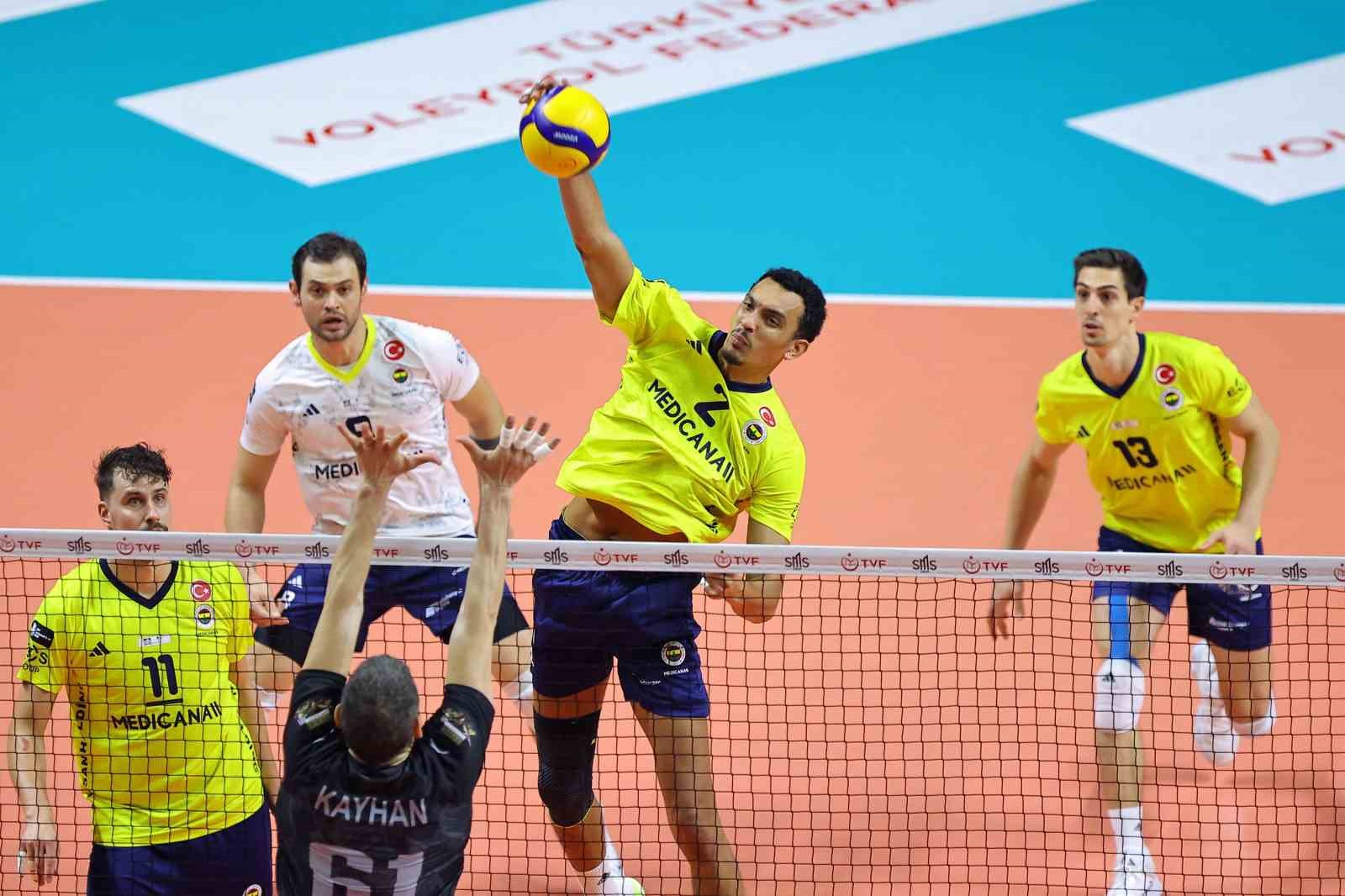 Efeler Ligi: Fenerbahçe Medicana: 3 - Gebze Belediyesi: 1
