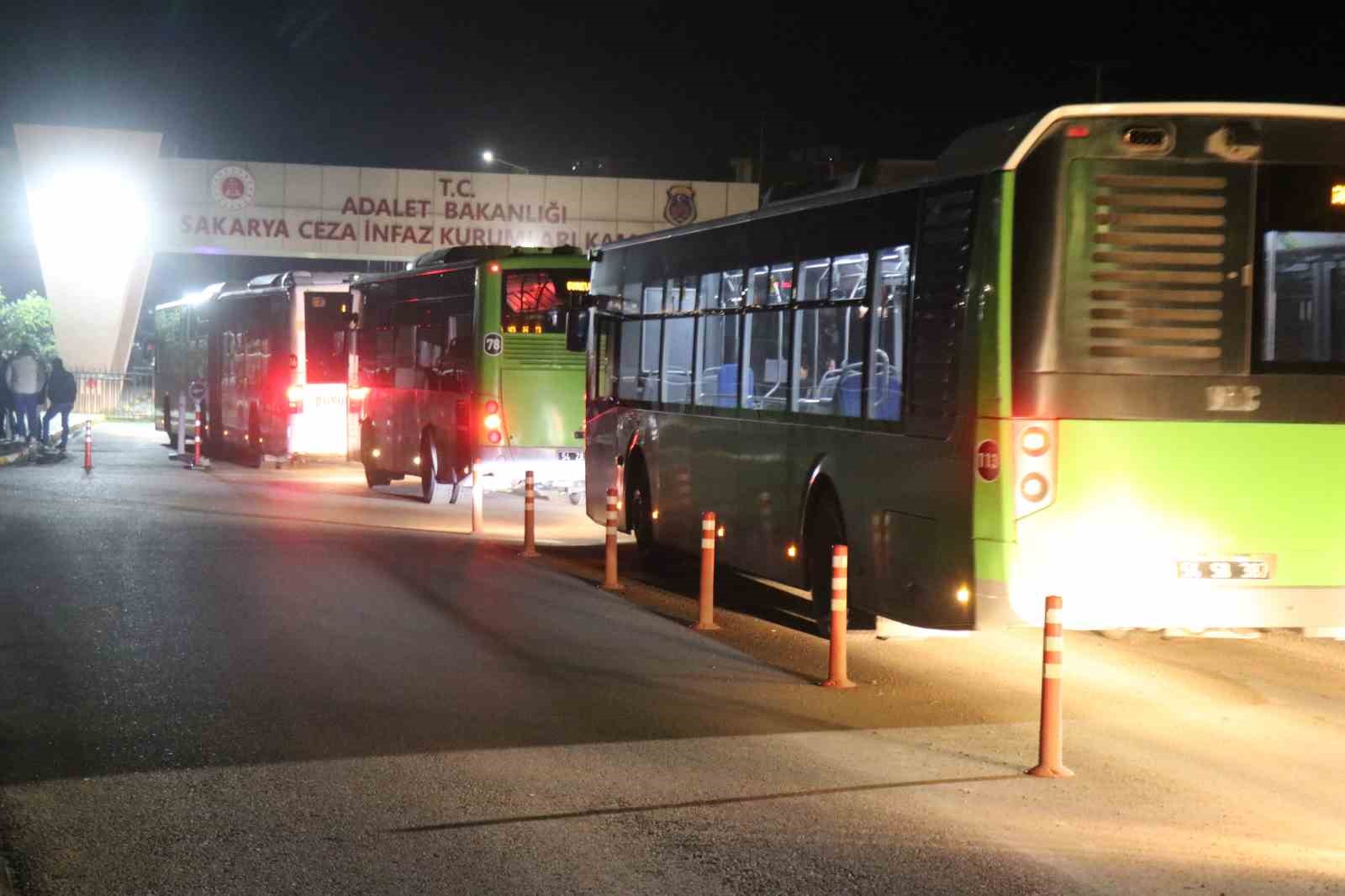 Sakarya’da cezaevlerinden tahliyeler başladı
