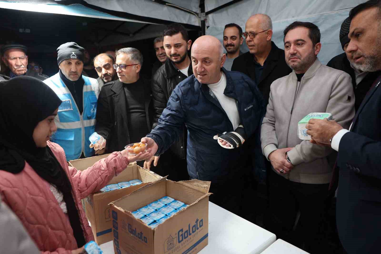 Darıca’da vatandaşlara lokma ikram edildi
