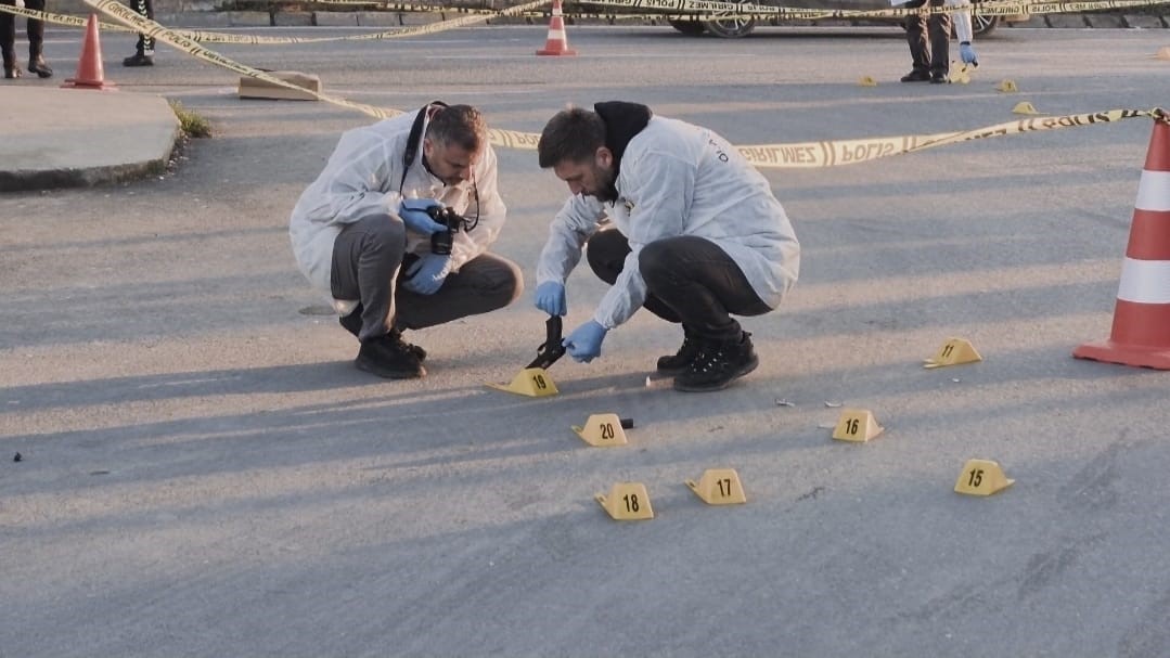 Sultangazi’de kız öğrenciye silahlı saldırı
