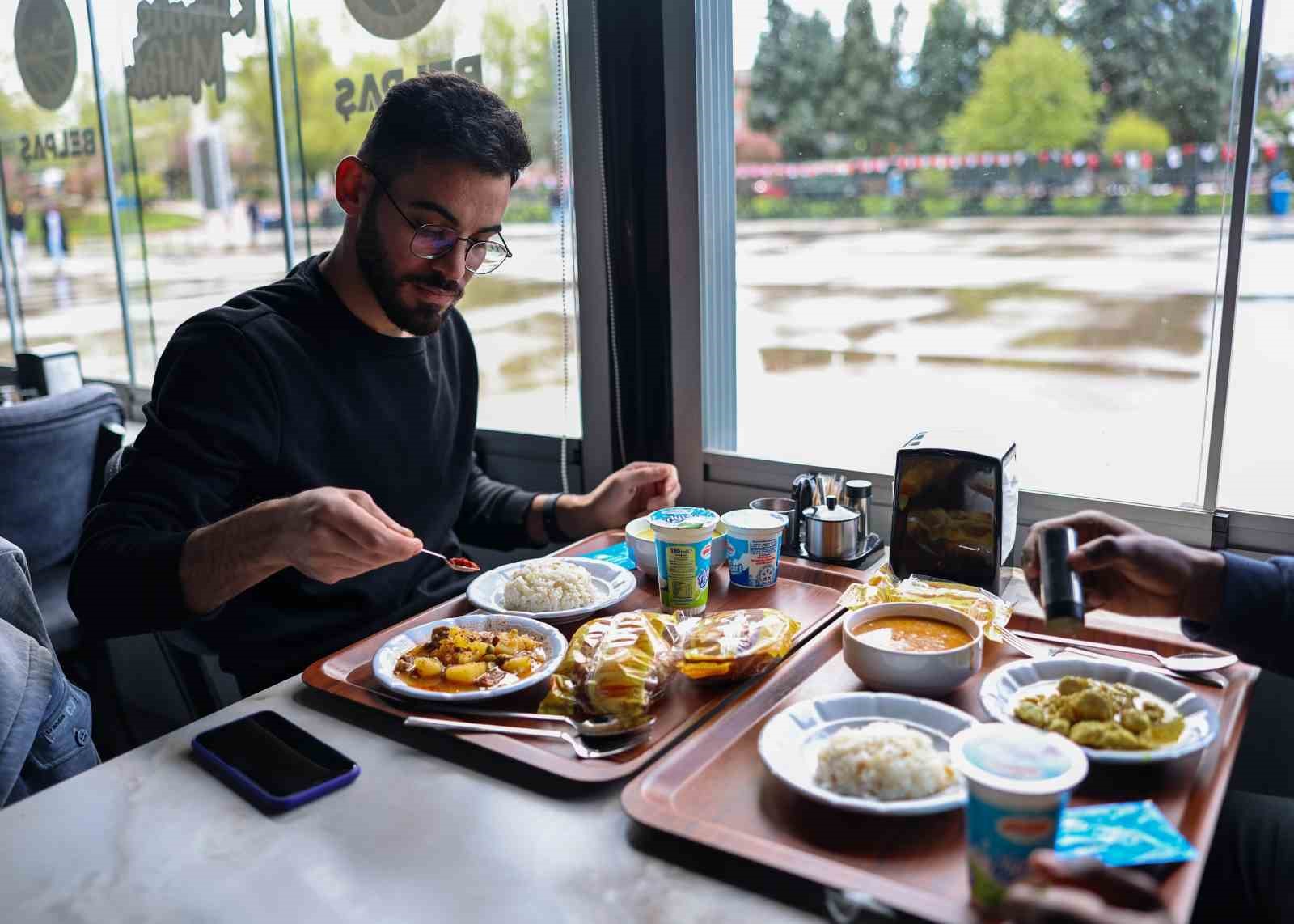 Bütçe dostu ’Kampüs Mutfak’ 2025 yılında öğrencilerin uğrak noktası oldu
