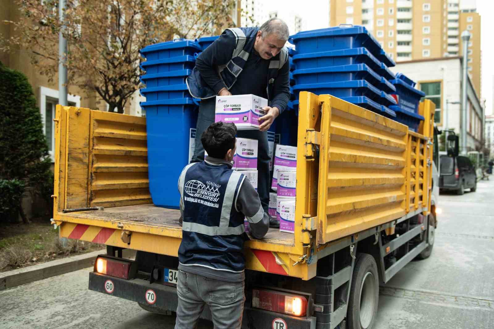 Esenyurt Belediyesi geri dönüşüm çalışmalarını Solarkent Sitesi’ne taşıdı