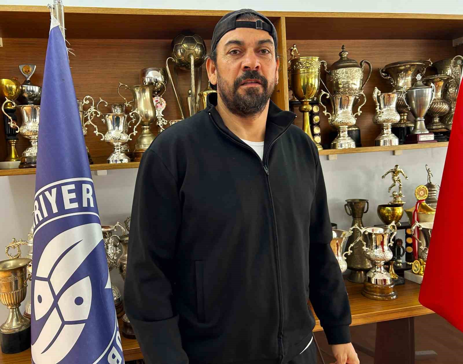 Servet Çetin: "Takıma birkaç oyuncu katmamız lazım yoksa büyük sıkıntı yaşayacağız"
