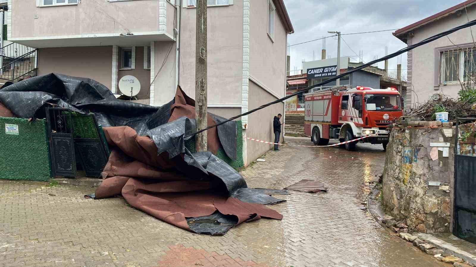 Fırtına sonrası hasar büyük oldu
