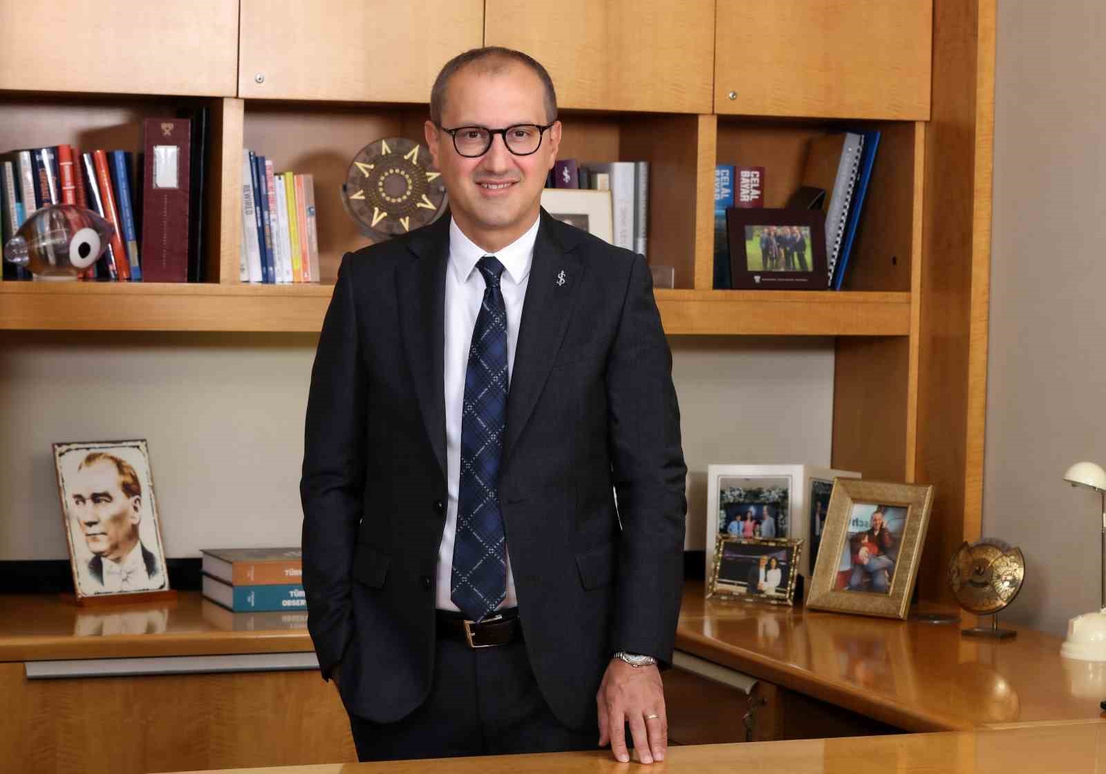 İş Bankası yeni sadakat programı İş Black’i duyurdu
