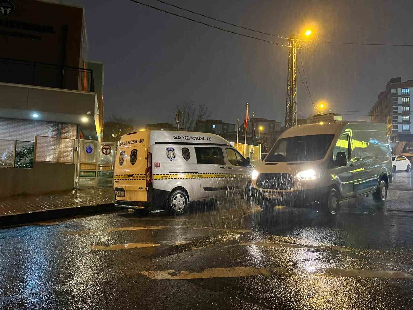 Eyüpsultan’da İBB’ye ait darp ve istismar iddiaları bulunan kreşte olay yeri inceleme ekipleri çalışma yaptı
