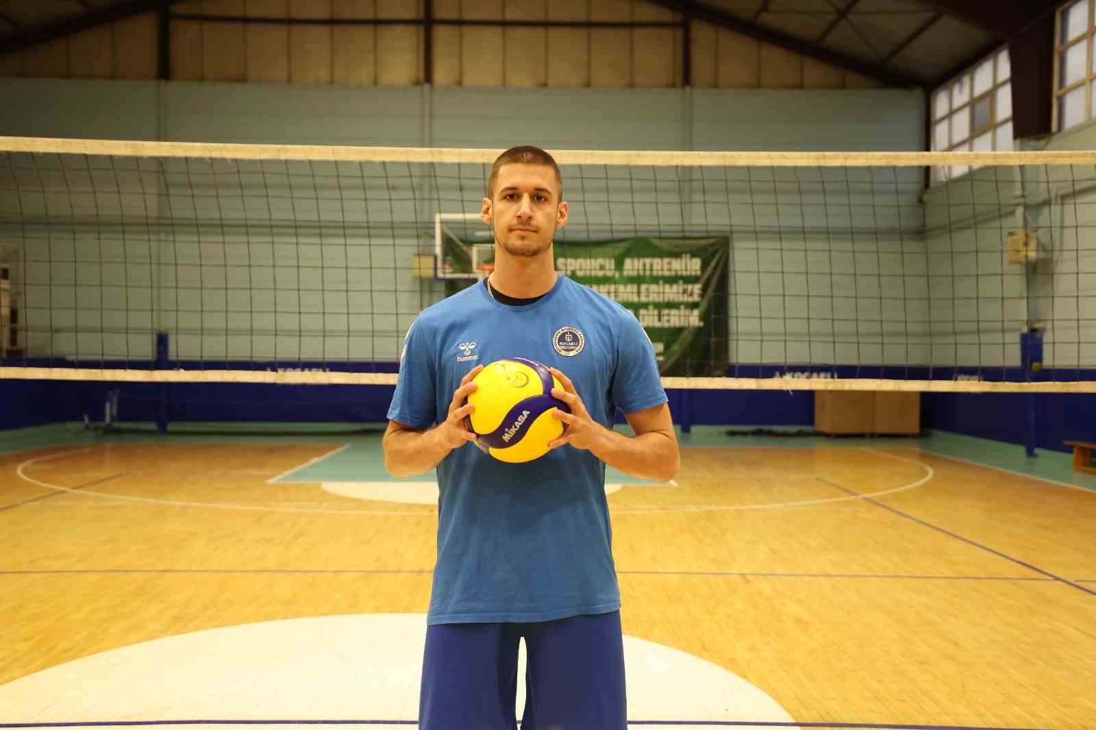 Perunicic ve Ashki’den Kağıtspor’a övgü