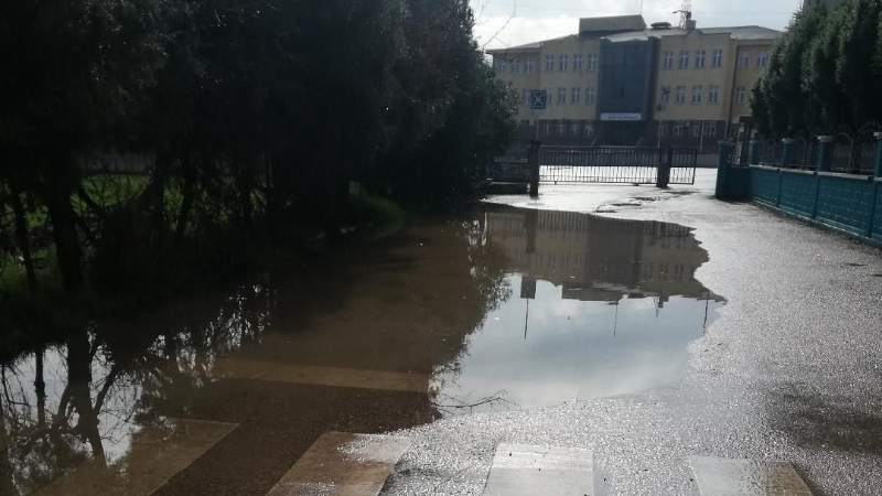 2023’ten beri aynı manzara: Okul yolu sulara teslim oldu