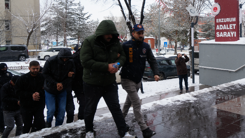 Yasal araç kiralama web sitesi kurarak vatandaşları dolandırdılar