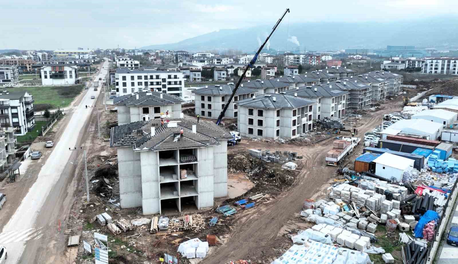 Kartepe Kent Konut Evleri’nde inşaatın yarısı tamamlandı