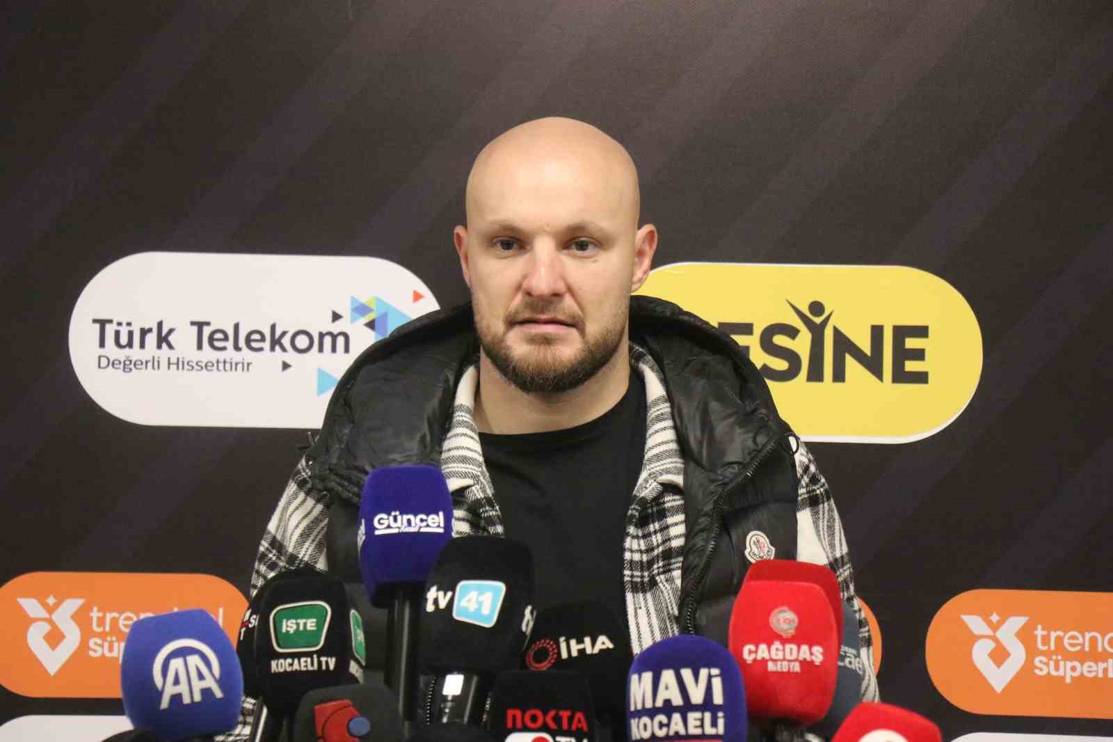 Gökhan Değirmenci: "Penaltı gibi gözüküyor, maalesef verilmedi"