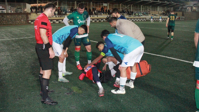 O futbolcuların savunmaları alındı