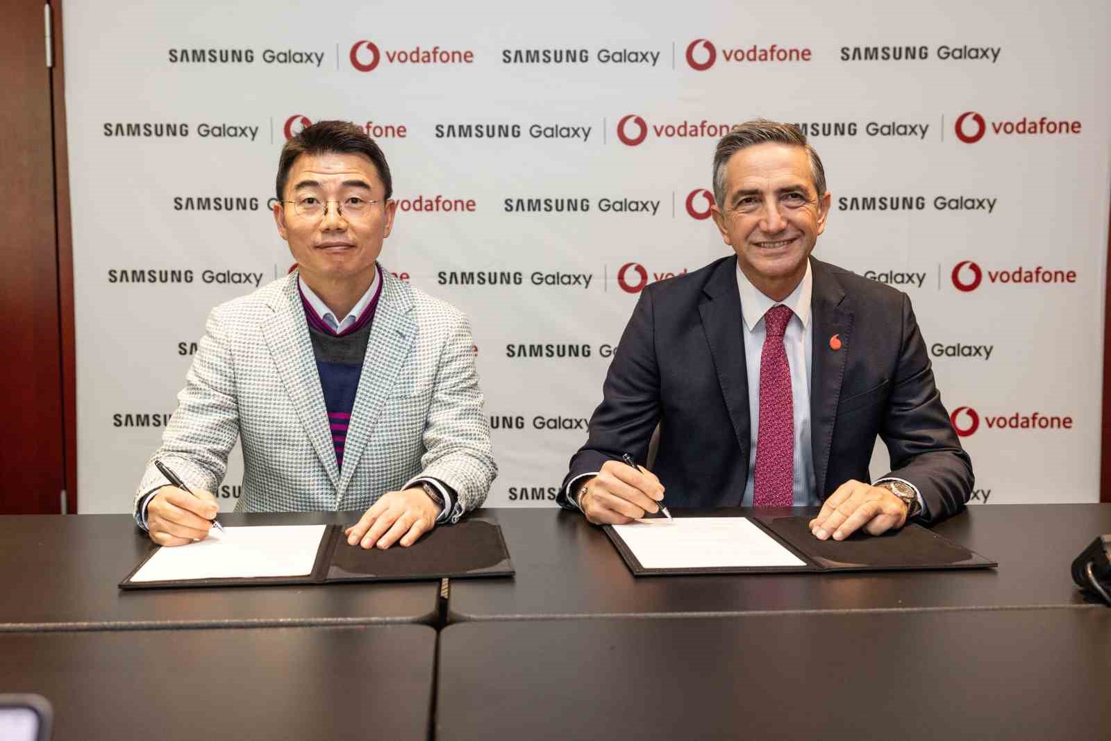Vodafone ve Samsung’dan Mobil Dünya Kongresi’nde yeni 5G’li cihaz iş birliği
