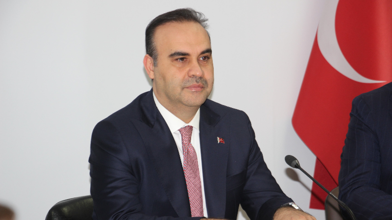 Bakan Kacır: "İhracatımızı 273 milyar dolara çıkardık"