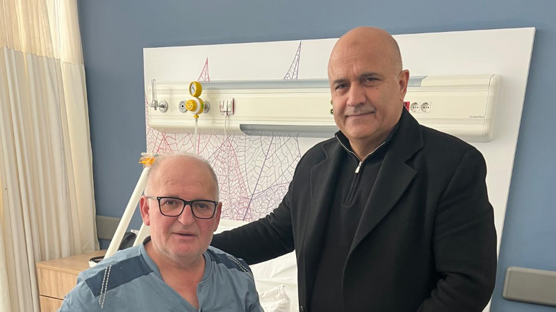 Recep Durul maçta fenalaşan taraftarı ziyaret etti