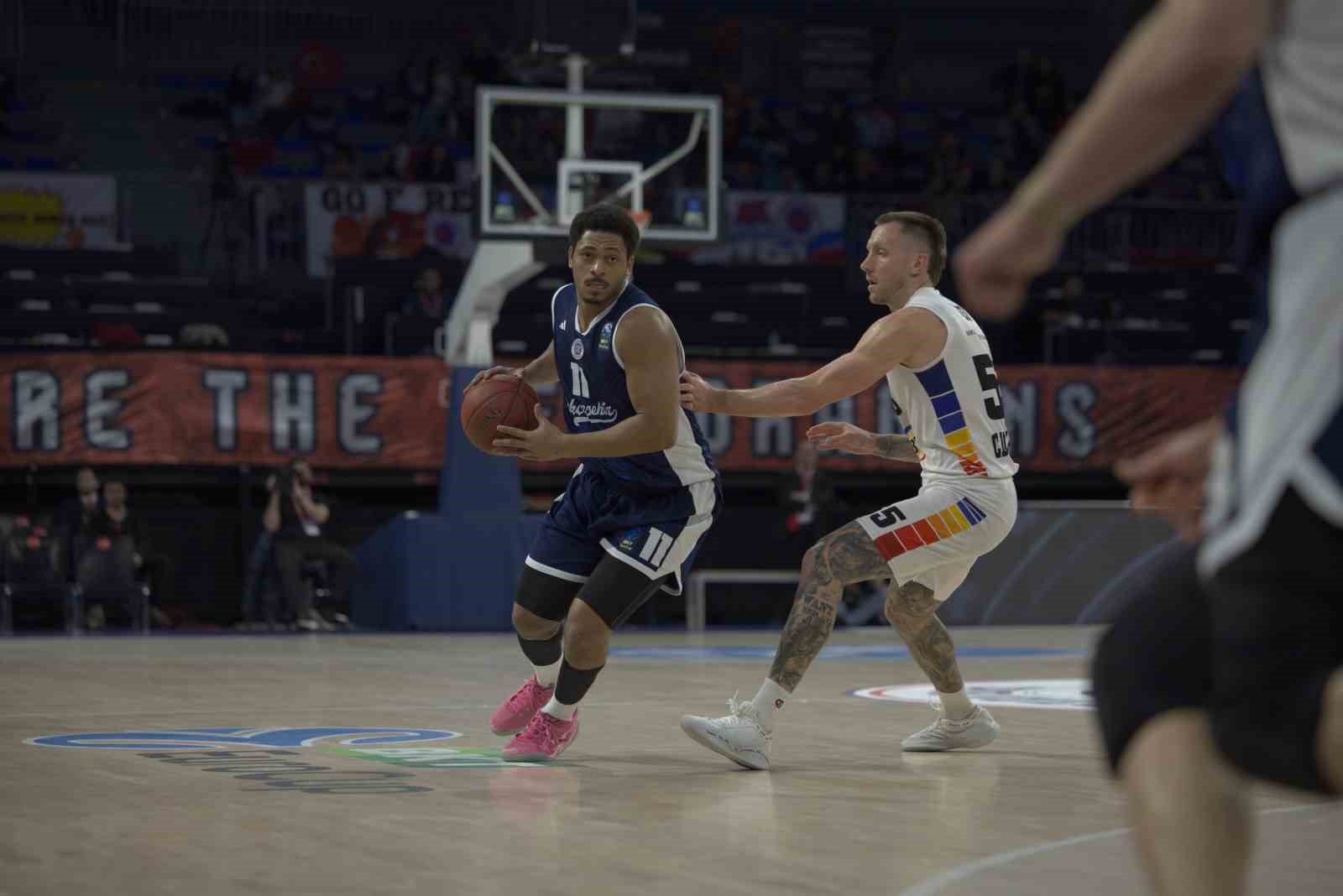 Bahçeşehir Koleji yarı finalde
