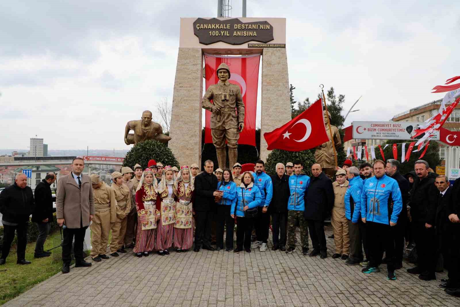 Çanakkale Zaferi’nin 111’inci yıl dönümü Büyükçekmece’de gururla kutlandı
