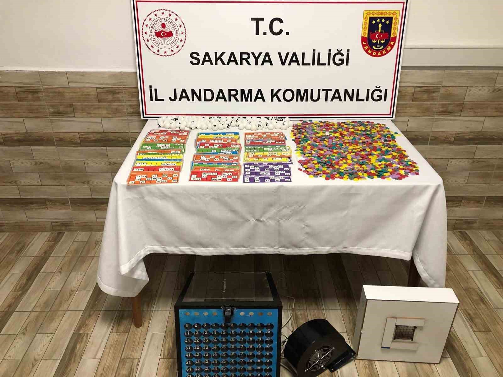 Evini kumarhane yaptı, oyun oynattı: 49 kişiye 817 bin lira ceza
