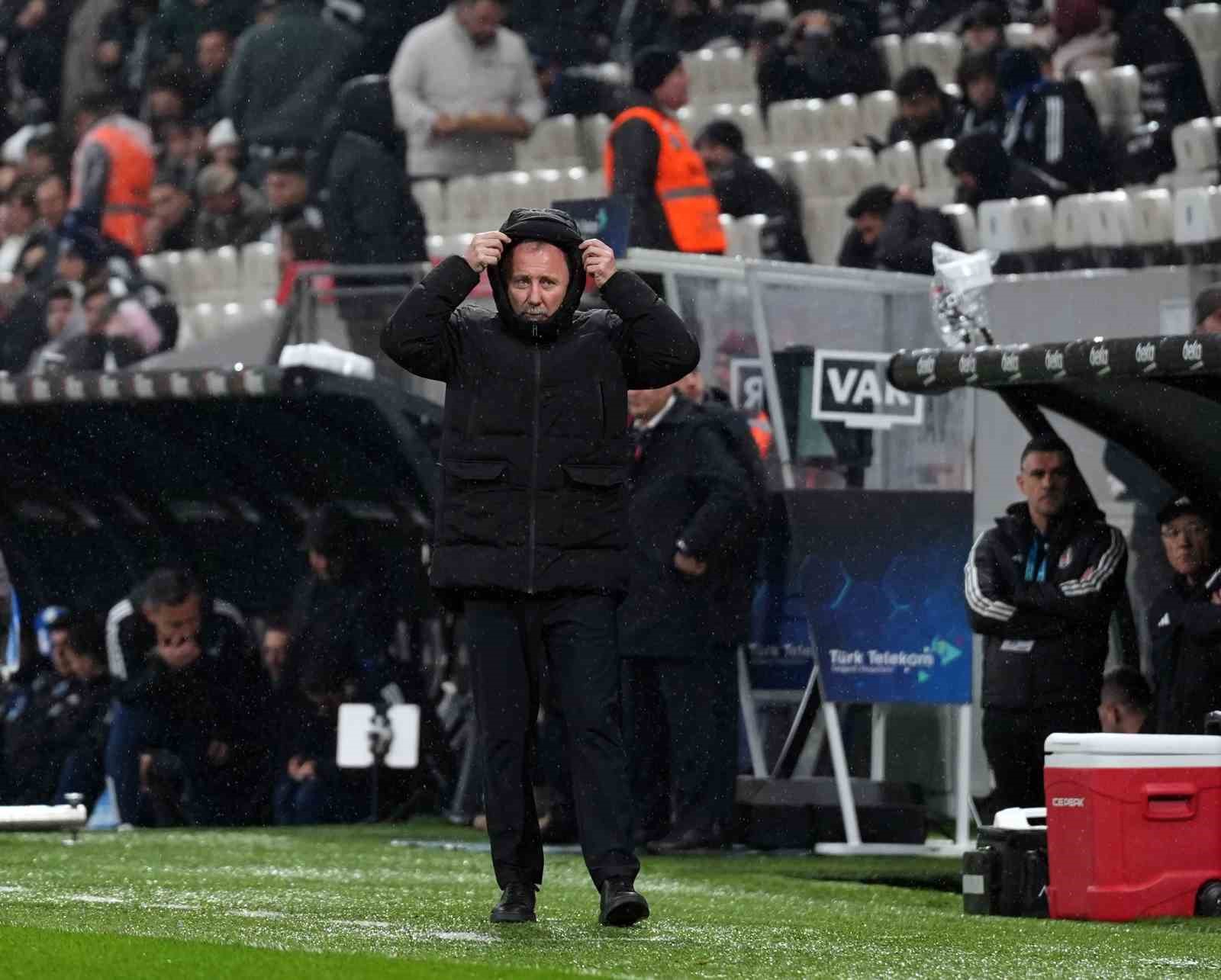 Trendyol Süper Lig: Beşiktaş: 2 - Kasımpaşa: 1 (Maç sonucu)
