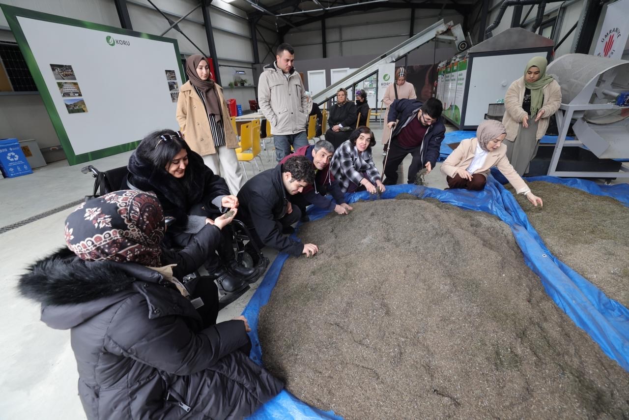 Ümraniye’den Orman Haftası’nda anlamlı etkinlik: Çocuklar tohum ekti