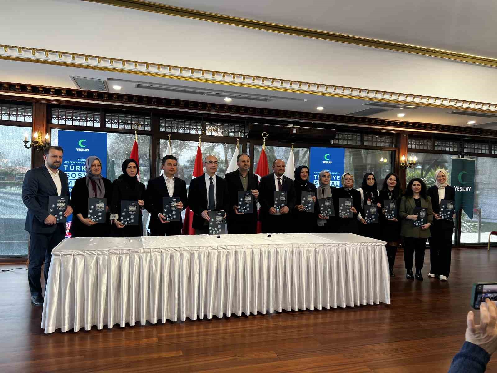 Türkiye Yeşilay Cemiyeti Genel Başkanı Dinç: "Gençlerimizin yüzde 12’si kumar, bahis ve tütün reklamlarını pasif olarak izliyor"