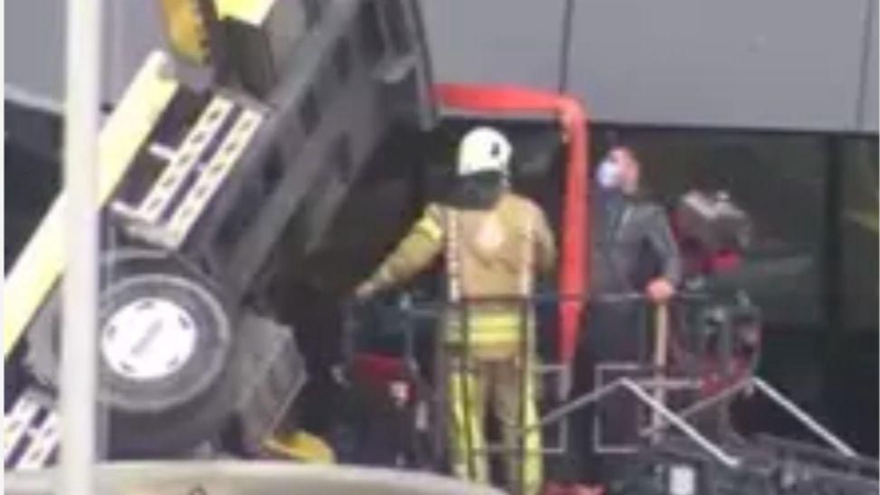 Çolakoğlu Metalurji'de yüksekten düşen 4 işçi yaralandı