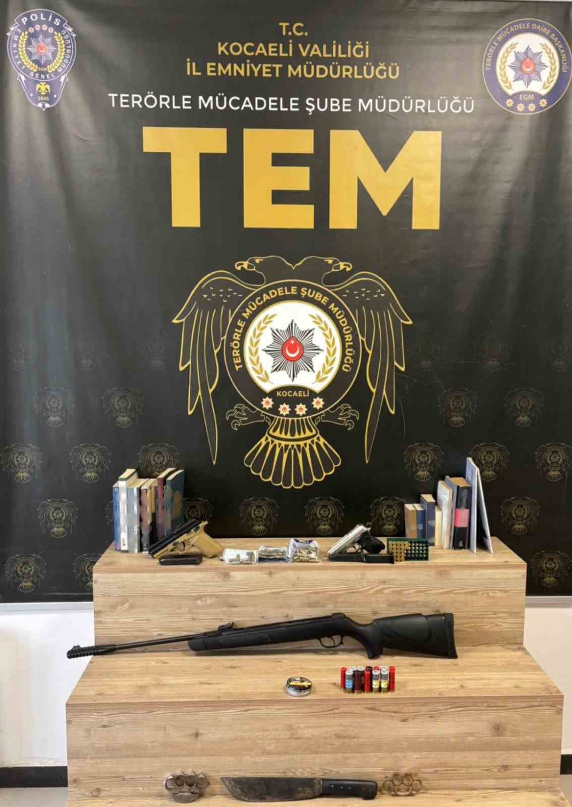 İstanbul’daki silahlı saldırının failleriyle irtibatlı 32 şüpheli yakalandı