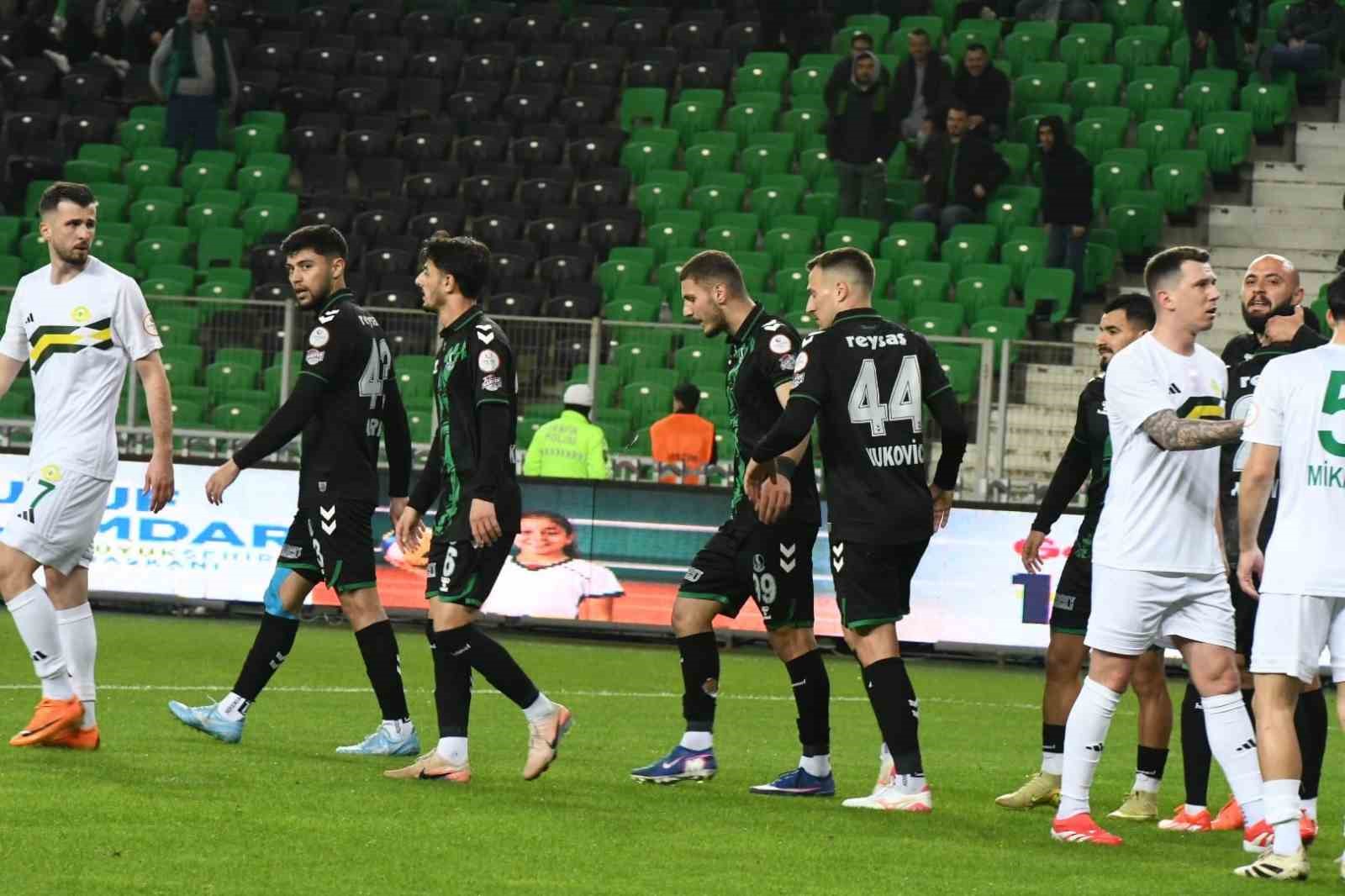 Trendyol 1. Lig: Sakaryaspor: 1 - Esenler Erokspor: 2
