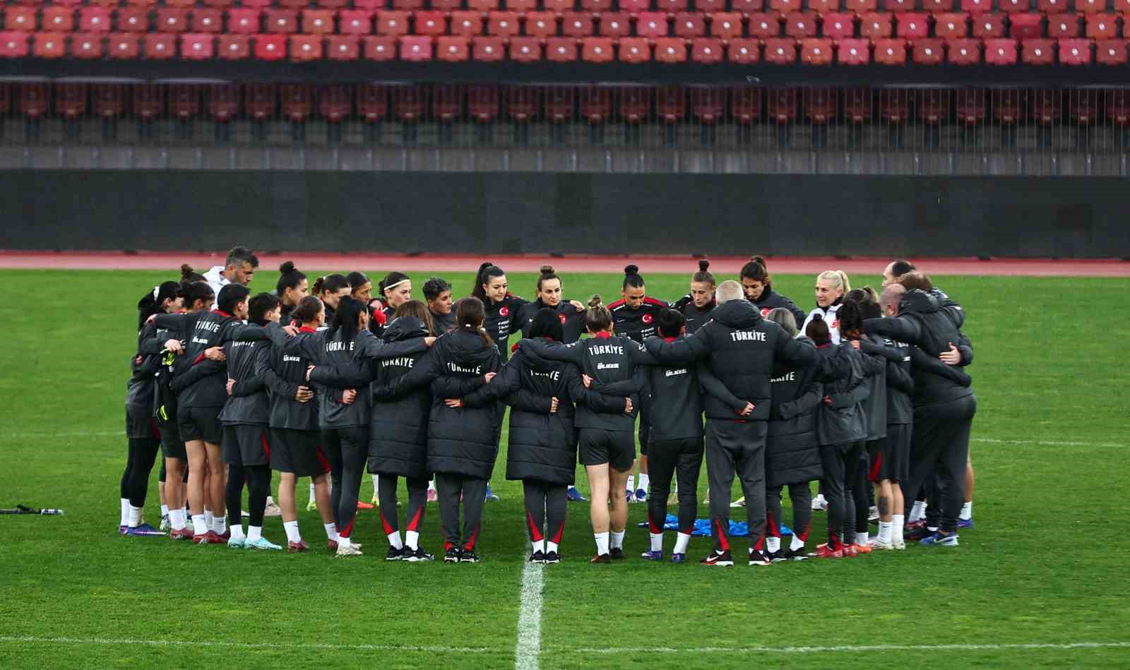 Kadın A Milli Takımı, İsviçre karşısında
