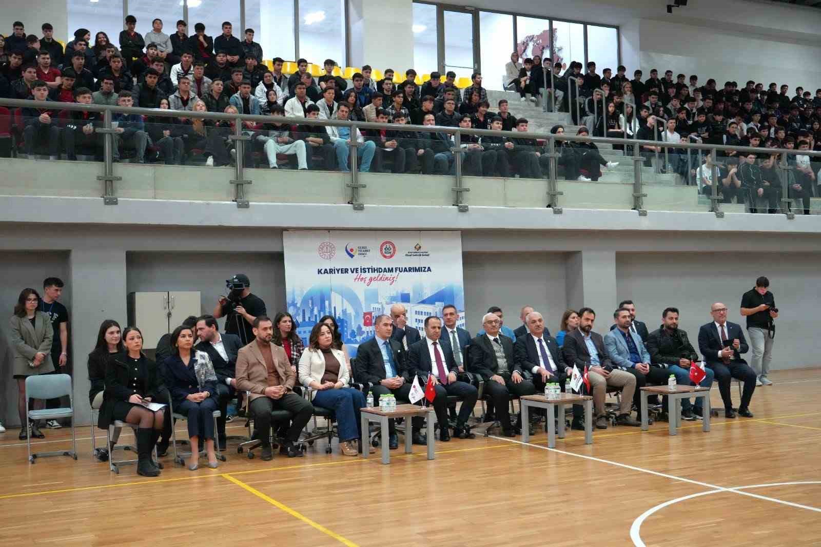 Gebze’de geleceğin ustaları iş dünyasıyla buluştu