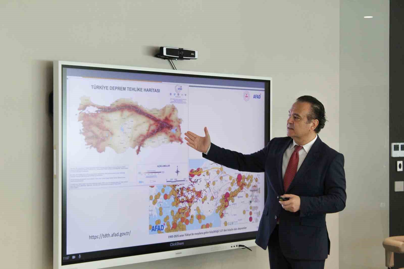 OYAK Pazarlama’dan ’Deprem Farkındalığı’ konferansı
