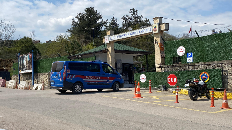 Rüşvet operasyonunda 21 kişi gözaltına alındı.