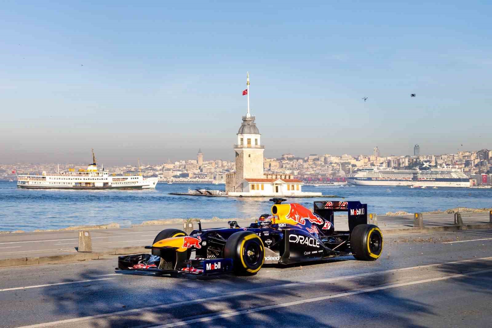 Formula 1 heyecanı 5 yıl sonra İstanbul sokaklarına taşındı