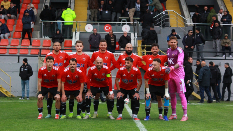 Gölcükspor normal sezonu zirvede kapattı