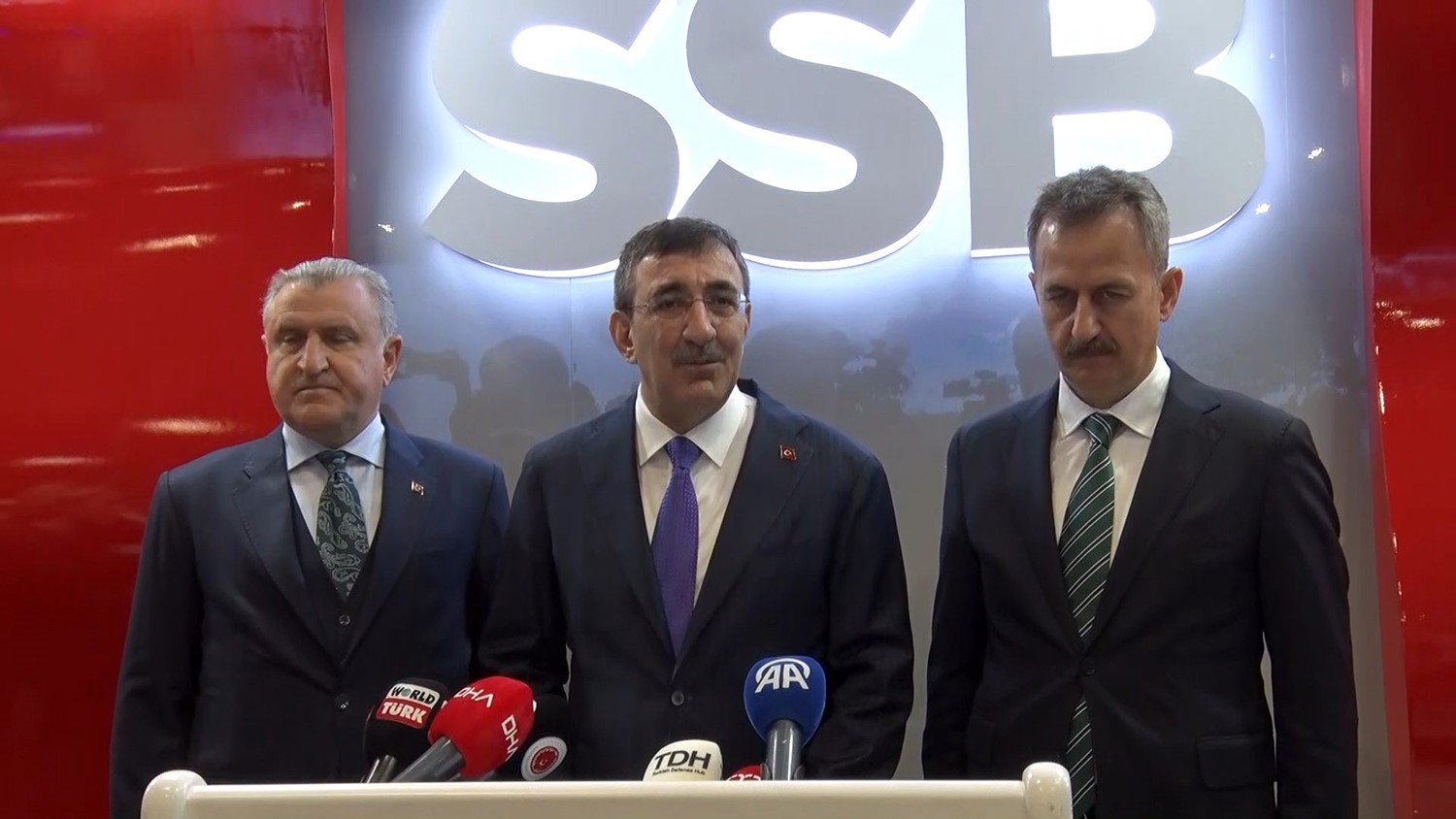Cumhurbaşkanı Yardımcısı Cevdet Yılmaz "Türkiye savunma sanayiinde bir devrim yaşadı"
