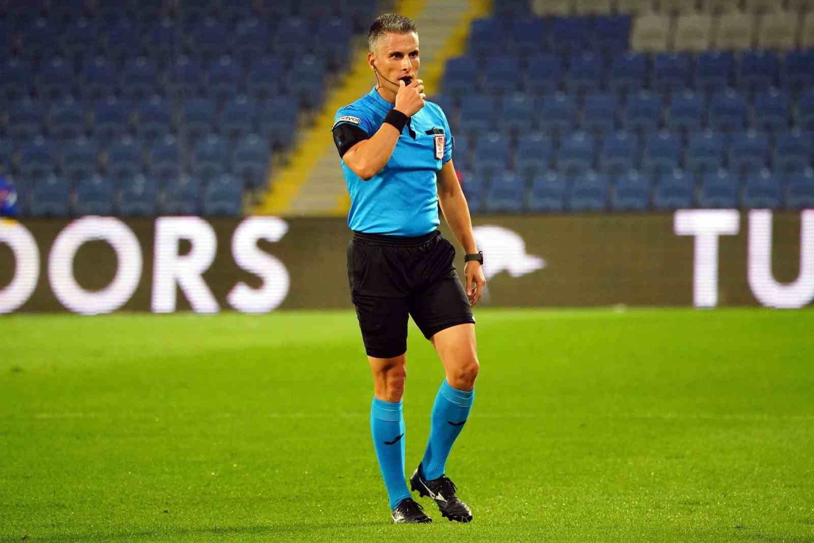 Konyaspor - Fenerbahçe maçının VAR’ı Sarper Barış Saka oldu
