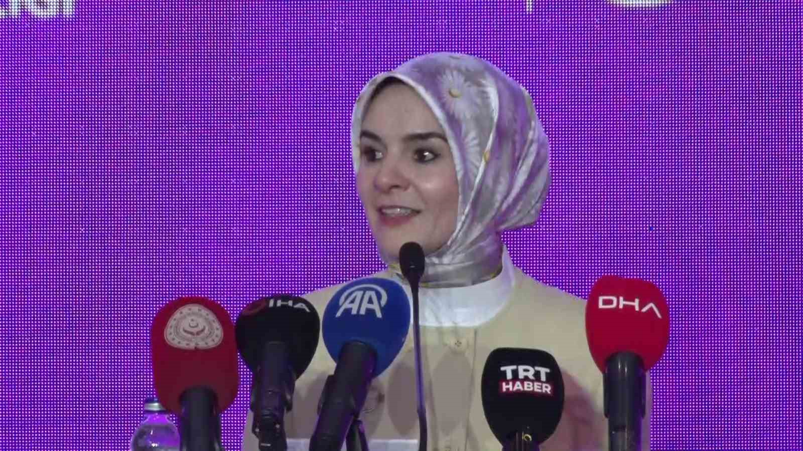 Bakan Göktaş: "Kız çocuklarımızın mühendislik alanında daha görünür olmasını çok önemsiyoruz"
