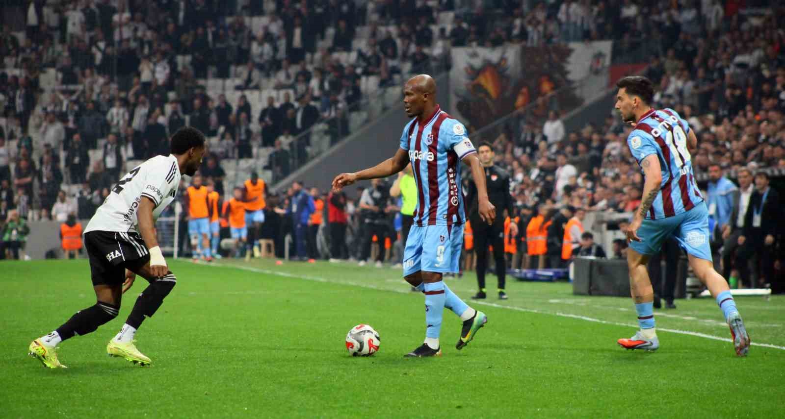 Trendyol Süper Lig: Beşiktaş: 1 - Trabzonspor: 2 (Maç sonucu)
