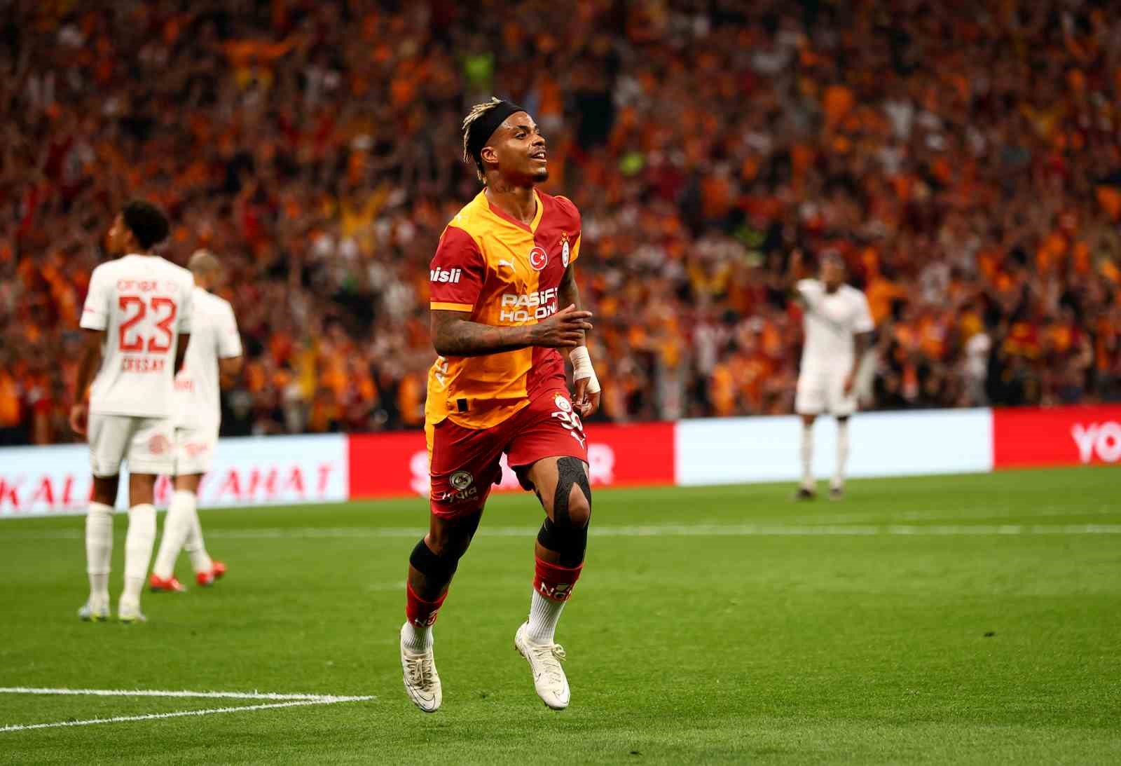 Mario Lemina: "Her şeyi kazanmak istiyoruz"

