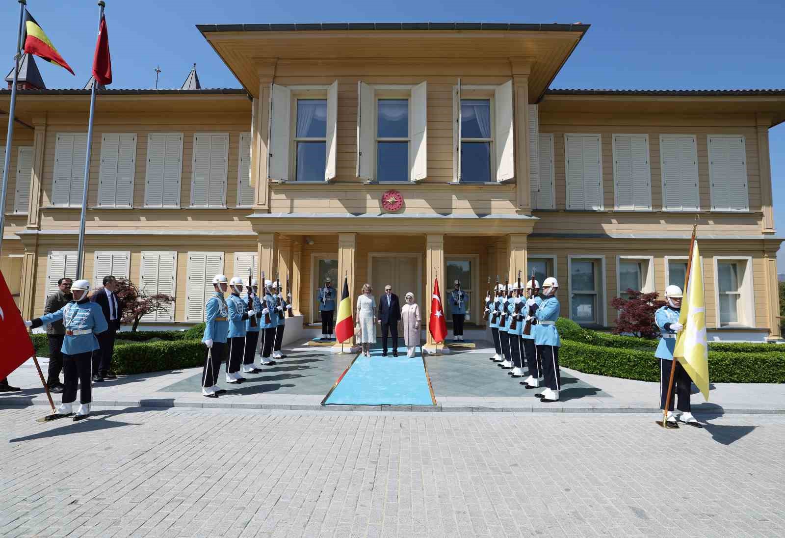 Cumhurbaşkanı Erdoğan, Belçika Kraliçesi Mathilde’yi kabul etti.
