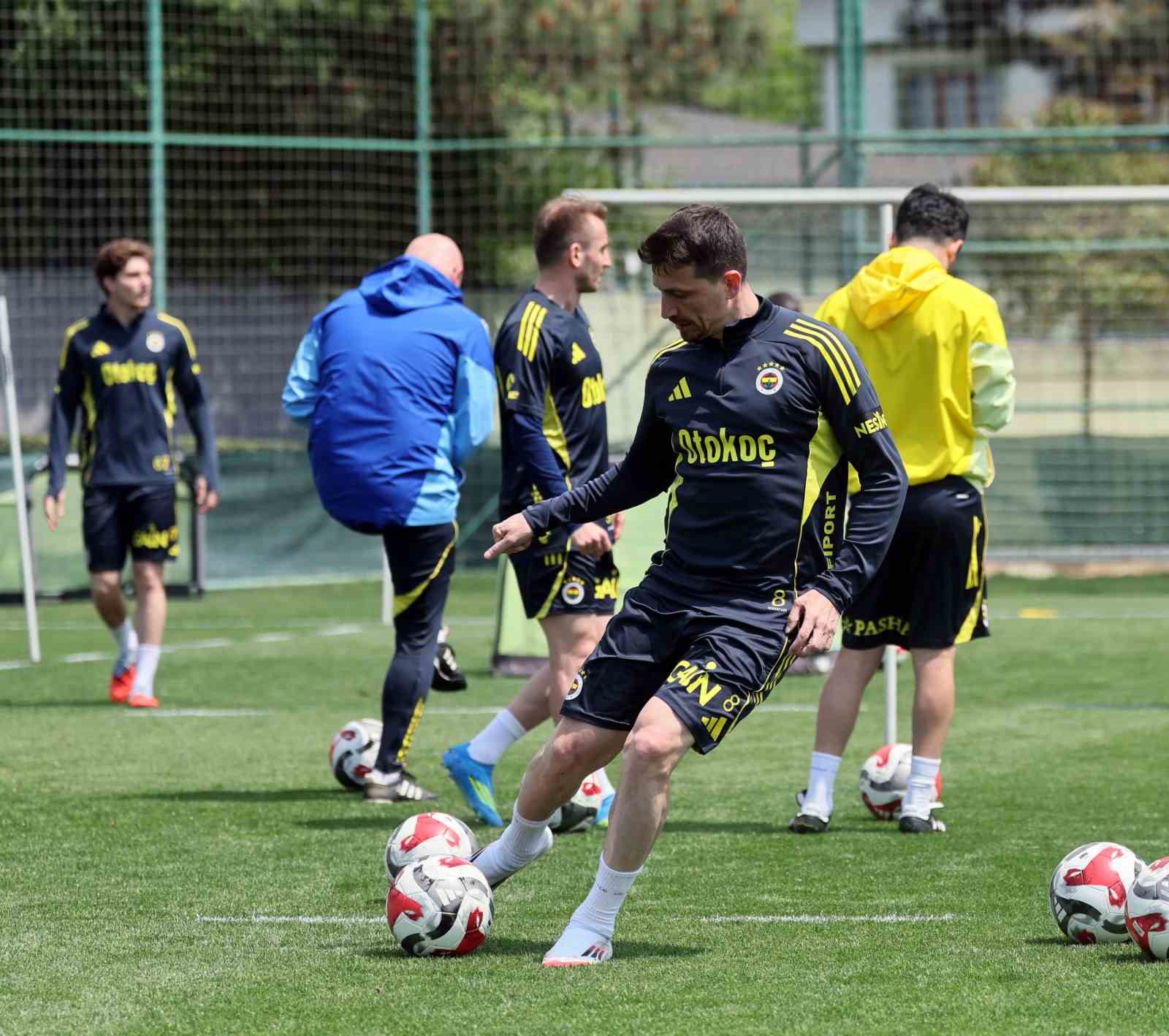 Fenerbahçe, Eyüpspor maçı hazırlıklarına devam etti
