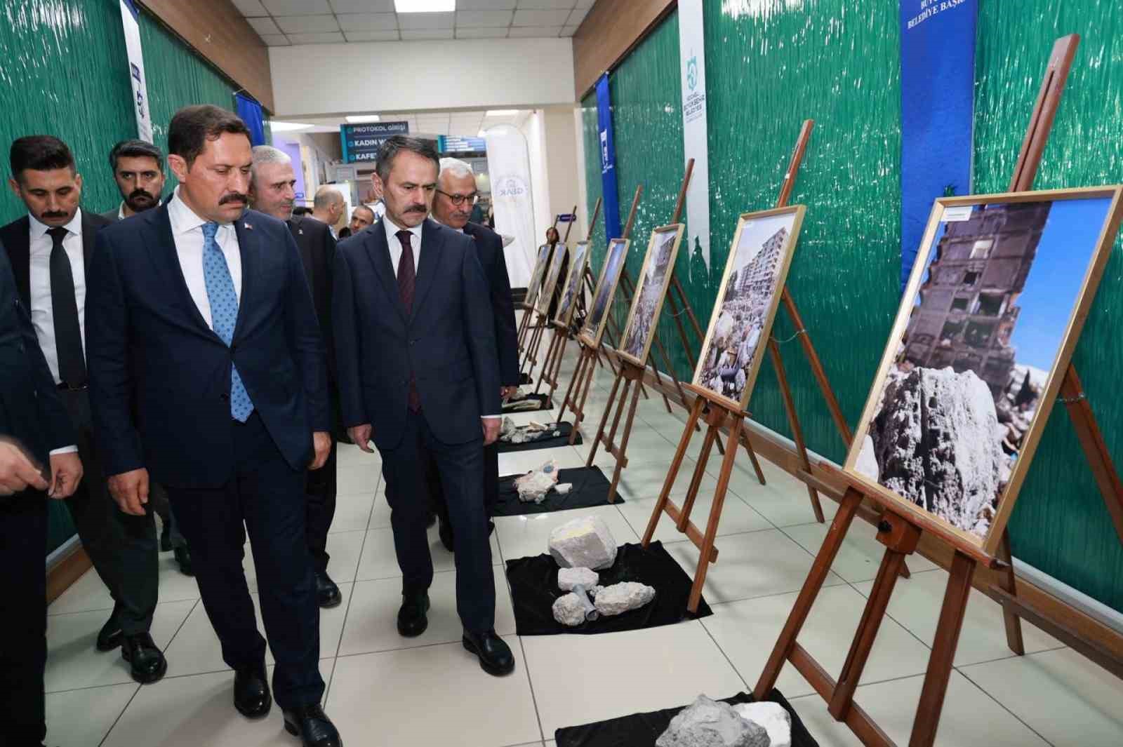 6 Şubat’ın hafızası "Sarsıldık Sarıldık" ile gözler önüne serildi
