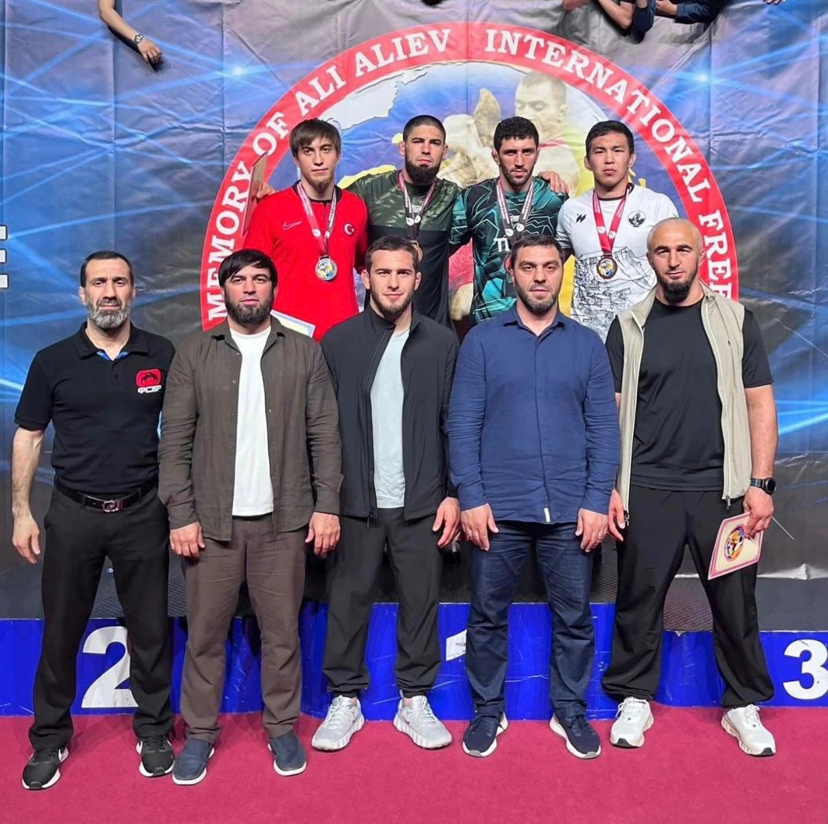 Ali Aliyev Uluslararası Güreş Turnuvası’nda 3 gümüş madalya